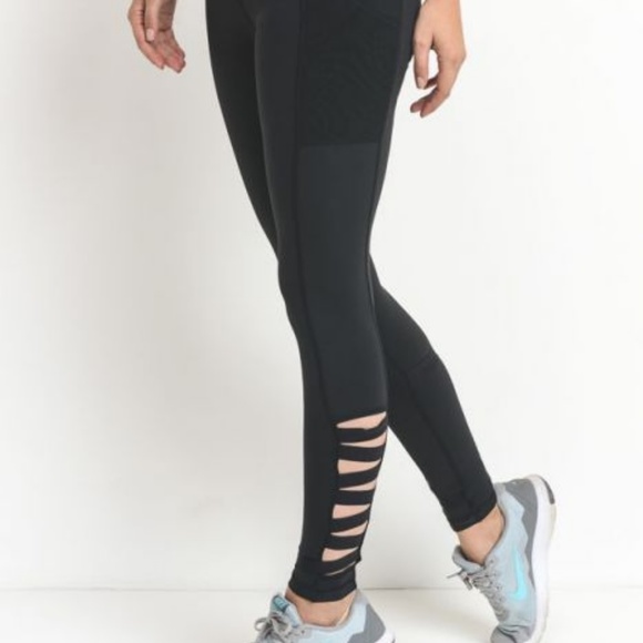 Other - Highwaist Zig Zag Straps Pocket Leggings